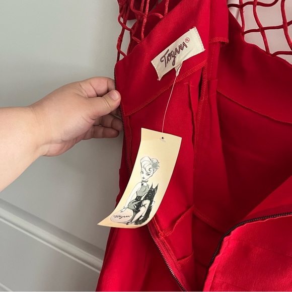 Tatyana Red Alika Wiggle Dress - Picture 4 of 6